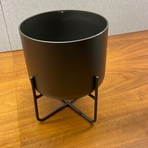 West Elm planter 6.5in used